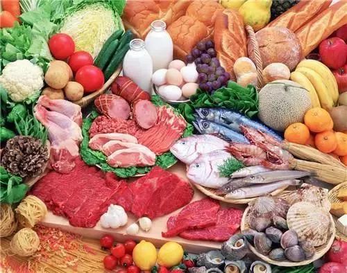 三歲女孩因每天兩碗湯患上痛風(fēng)，痛到走不動(dòng)路。醫(yī)生直呼 這東西得嚴(yán)格限制！